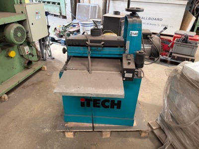 ITECH 240v SANDER