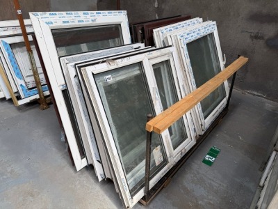 METAL STILLAGE OF ASSORTED WINDOWS