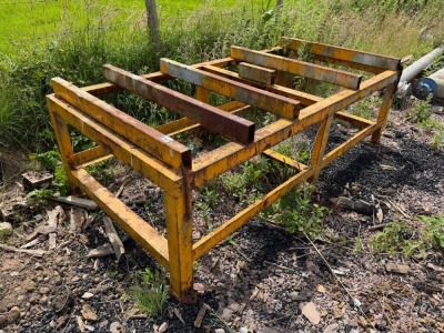 APPROX. 2500mm x 1250mm WELDING TABLE