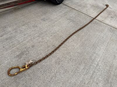 APPROX. 10ft 4 TON LIFTING CHAIN, HOOK & SHORTNER