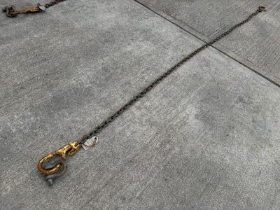 APPROX. 10ft 4 TON LIFTING CHAIN, HOOK & SHORTNER
