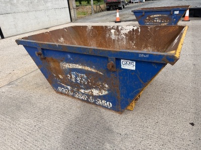 APPROX 2m&sup3; MINI SKIP