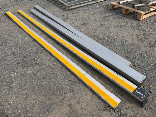 ALUMINIUM CRASH BARS TO SUIT LORRY