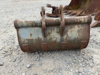 APPROX. 2ft TOOTHED DIGGING BUCKET TO SUIT 2-3 TON MACHINE - 3