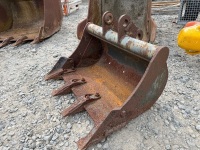 APPROX. 2ft TOOTHED DIGGING BUCKET TO SUIT 2-3 TON MACHINE - 5