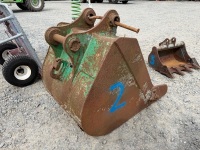 APPROX. 2Ft TOOTHED DIGGING BUCKET TO SUIT 6-8 TON MACHINE - 4