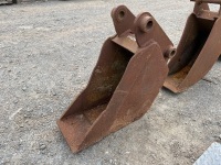 APPROX. 1ft TOOTHLESS DIGGING BUCKET TO SUIT JCB 3CX - 3