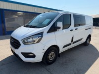 FORD TRANSIT CUSTOM 300 L2 LOW ROOF 2.0 ECOBLUE 130PS CREW VAN - 4