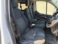FORD TRANSIT CUSTOM 300 L2 LOW ROOF 2.0 ECOBLUE 130PS CREW VAN - 29