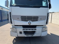RENAULT PREMIUM PRIVILEGE 4X2 AUTOMATIC TRACTOR UNIT - 3