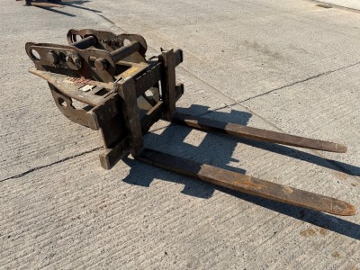 DROMORE FORKS ATTACHMENT TO SUIT 10-14 TON EXCAVATOR&nbsp;