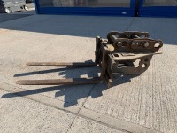DROMORE FORKS ATTACHMENT TO SUIT 10-14 TON EXCAVATOR&nbsp; - 5