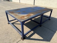 APPROX. 2500mm X 1500mm X 770mm METAL WORK BENCH / STAND - 2