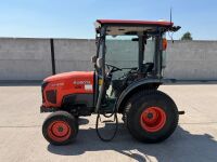 KUBOTA STW40 4WD COMPACT TRACTOR - 2