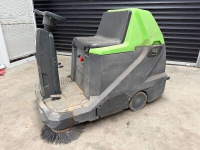 REINTEC SWR600BX BATTERY OPERATED RIDE ON FLOOR SWEEPER / POLISHER