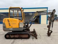 VOLVO EC25 2.5 TON MINI DIGGER - 8
