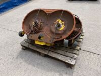 3No. ASSORTED DECKS TO SUIT JOHN DEERE RIDE ON LAWNMOWERS - 7