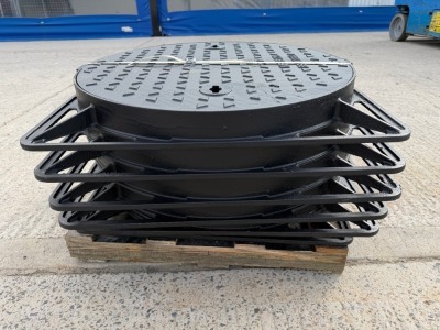 6No UNUSED 650mm HEAVY DUTY MANHOLE LIDS&nbsp;