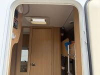SWIFT SPRITE MAJOR 6 BERTH SINGLE AXLE CARAVAN - 18