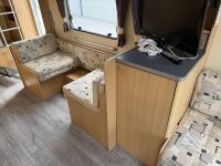 SWIFT SPRITE MAJOR 6 BERTH SINGLE AXLE CARAVAN - 34