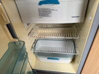 SWIFT SPRITE MAJOR 6 BERTH SINGLE AXLE CARAVAN - 36