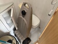 SWIFT SPRITE MAJOR 6 BERTH SINGLE AXLE CARAVAN - 42
