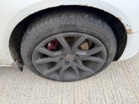 AUDI A4 2.0 TDI 143 SE (WHITE) - 25