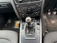 AUDI A4 2.0 TDI 143 SE (WHITE) - 33