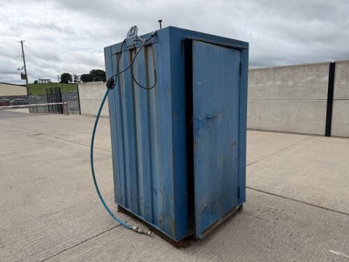 APPROX. 4FT X 4FT SINGLE MAINS TOILET&nbsp;