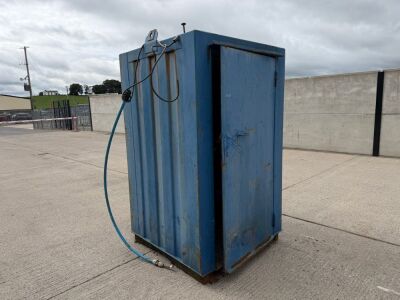 APPROX. 4FT X 4FT SINGLE MAINS TOILET&nbsp;
