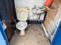 APPROX. 4FT X 4FT SINGLE MAINS TOILET&nbsp; - 10