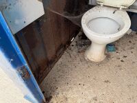 APPROX. 4FT X 4FT SINGLE MAINS TOILET&nbsp; - 17