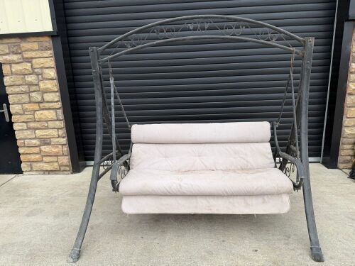 TWO PERSON OUTDOOR GARDEN SWING SEAT
