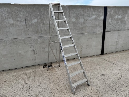 10 TREAD ALUMINIUM STEP LADDER&nbsp;