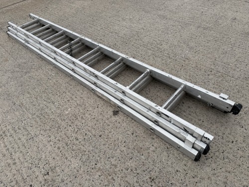 8 TREAD ALUMINIUM TRIPLE EXTENSION LADDER&nbsp;