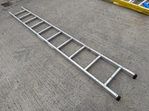 12 TREAD ALUMINIUM SINGLE LADDER