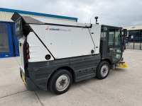 SCHMIDT COMPACT SWINGO 200 5 TON ROAD LEGAL SWEEPER - 7