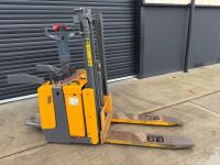 JUNGHEINRICH 24v BATTERY OPERATED HIGH LIFT PALLET TRUCK - 2