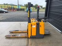 JUNGHEINRICH 24v BATTERY OPERATED HIGH LIFT PALLET TRUCK - 6