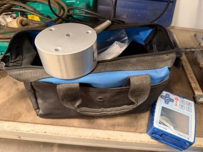 INSTATEC MICROPHONE CALIBRATION UNIT