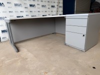 APPROX. 1600mm RIGHT HAND CORNER DESK & DESK HIGH PEDESTAL - 4