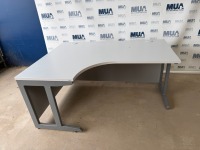 APPROX. 1600mm LEFT HAND CORNER DESK - 4