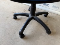 OPERATORS SWIVEL CHAIR - 4