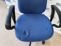 OPERATORS SWIVEL CHAIR - 3