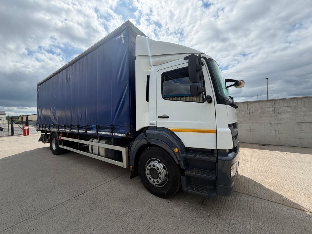 MERCEDES ATEGO 1824 BLUETEC 5 18 TON 4x2 CURTAINSIDER&nbsp;ON AIR