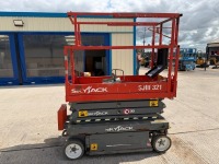 SKYJACK SJIII 3219 19FT BATTERY OPERATED SCISSOR LIFT - 6