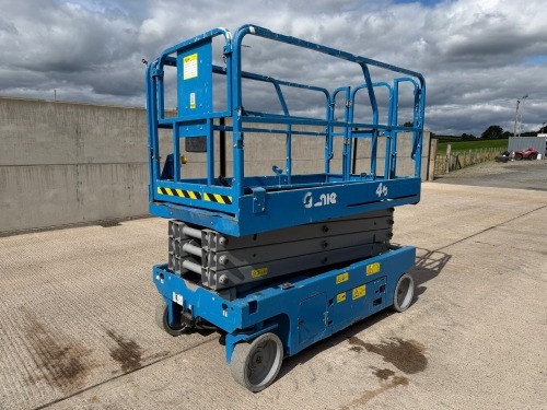 GENIE GS-2646 26FT BATTERY OPERATED SCISSOR LIFT