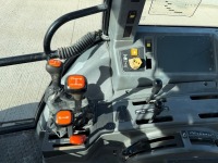 FORD NEW HOLLAND 5640 2WD TRACTOR - 24