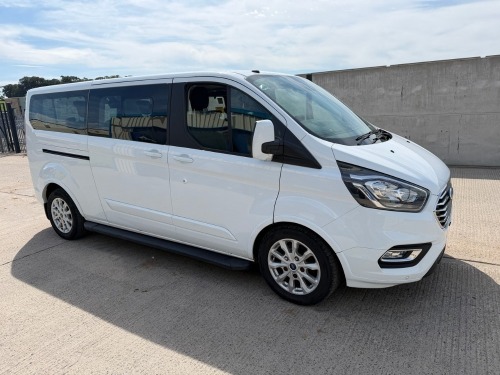 FORD TOURNEO CUSTOM 310 L2 2.0 ECOBLUE 130PS 9 SEATER MINI BUS