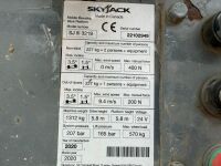 SKYJACK SJ3219 BATTERY OPERATED SCISSOR LIFT - 11